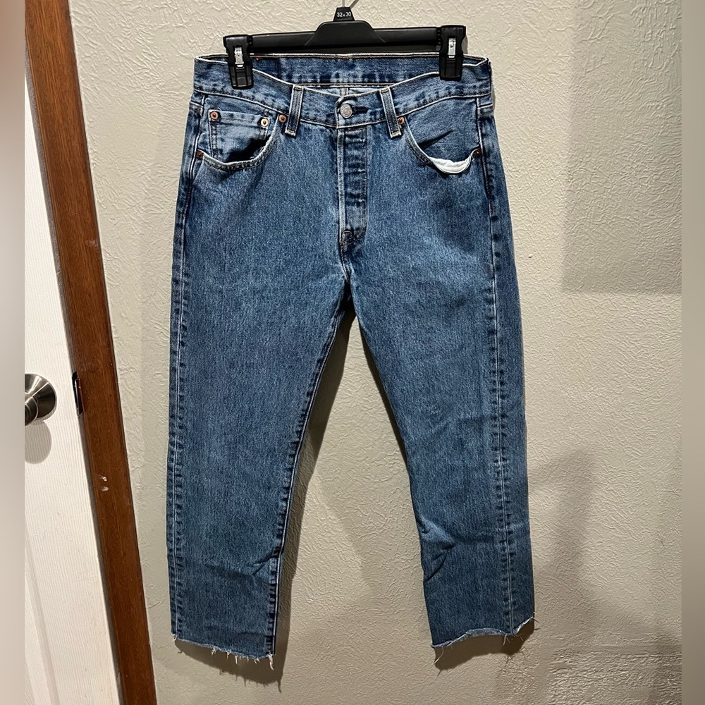 Levi's Men's Straight Blue Jeans 501 Size 29x30 EUC Raw Hem Button Fly